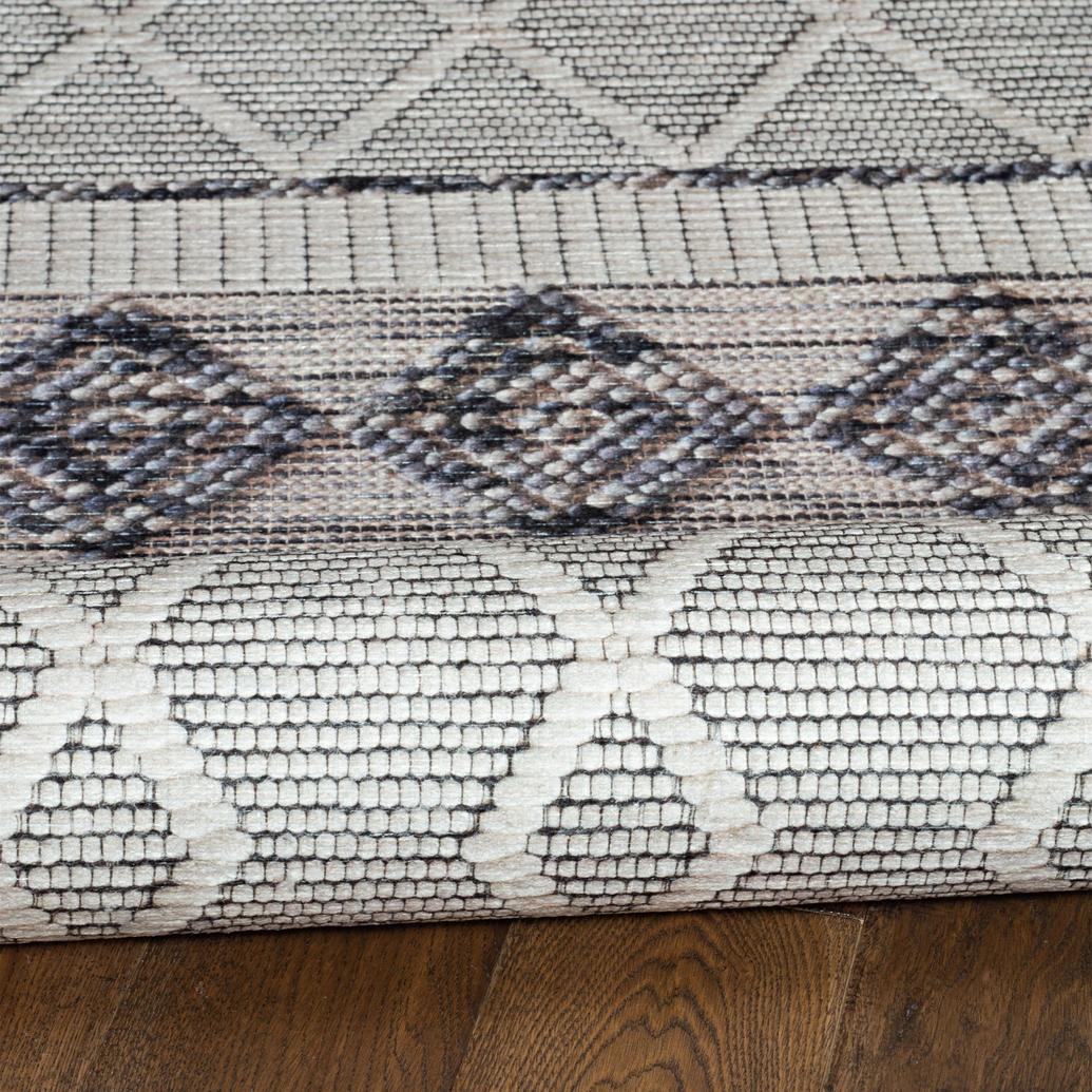 Linon Mirage 5'x7' Area Rug | Stoneberry