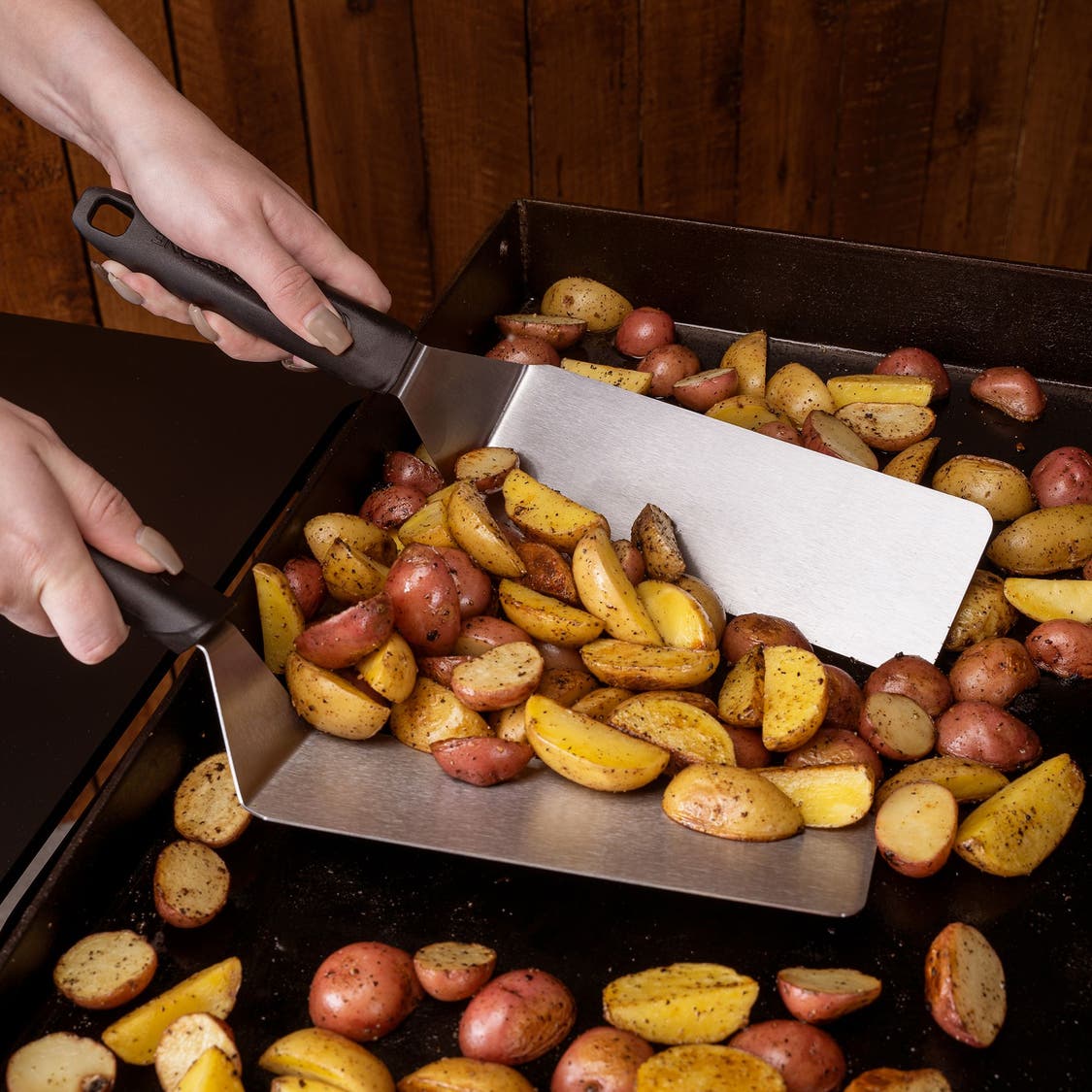 Blackstone 5-Pc. Griddle Essentials Tool Kit